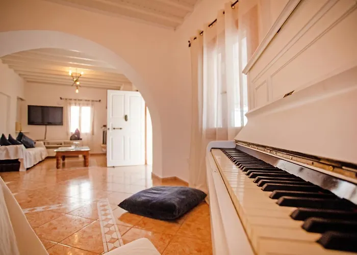 Dimitra * Άνω Μερά